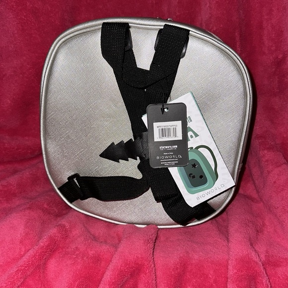 Disney grogu (Baby Yoda) pin backpack - Picture 2 of 3